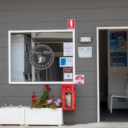 Petrie Mill Motel 外观 照片
