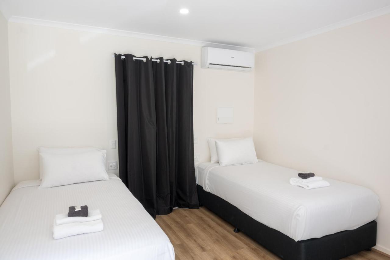 Petrie Mill Motel 外观 照片